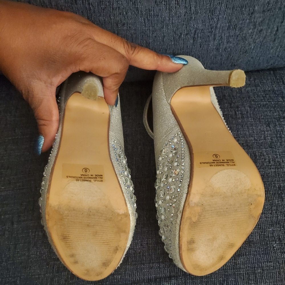 Delicacy Embellished Stilletoes - Picture 8 of 8